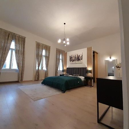 Entrez Apartment 3 - Historical Centre 科希策 外观 照片