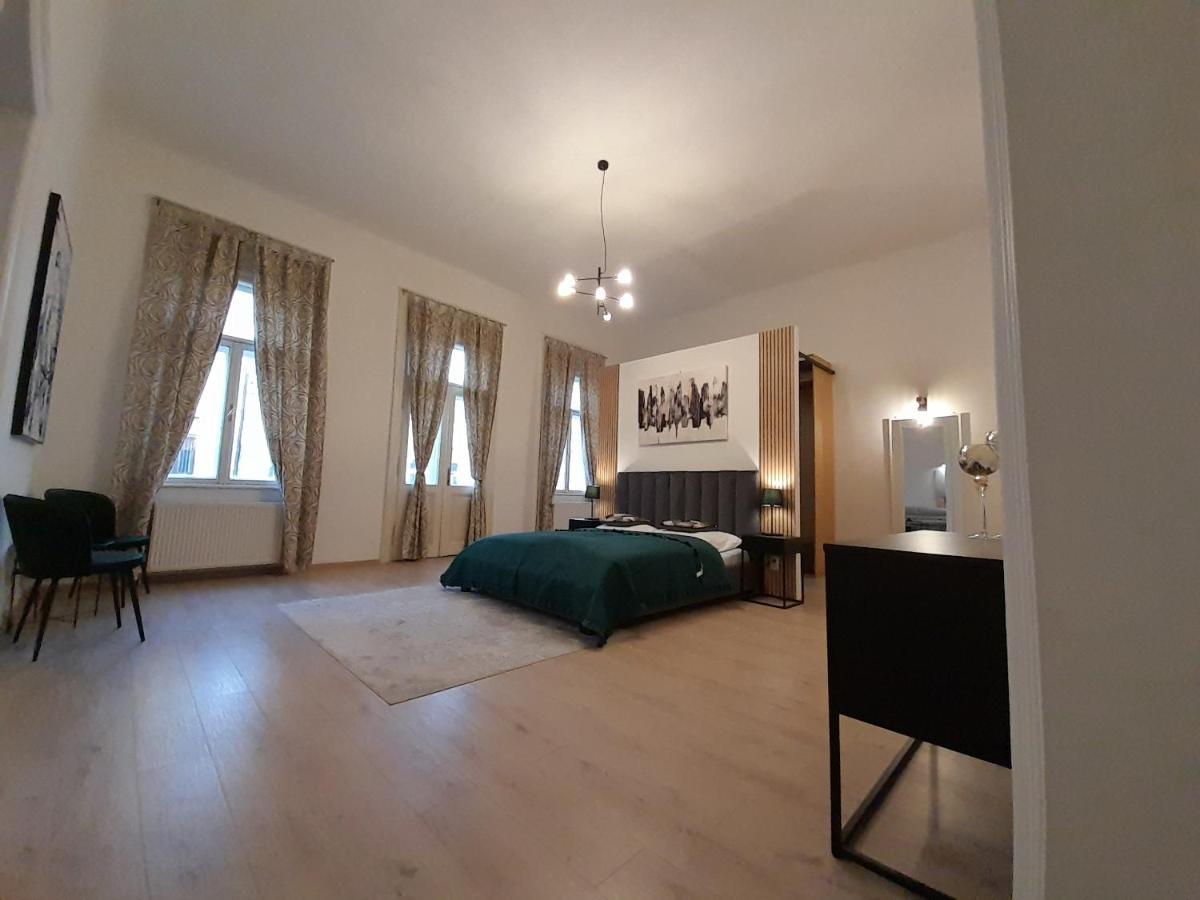 Entrez Apartment 3 - Historical Centre 科希策 外观 照片
