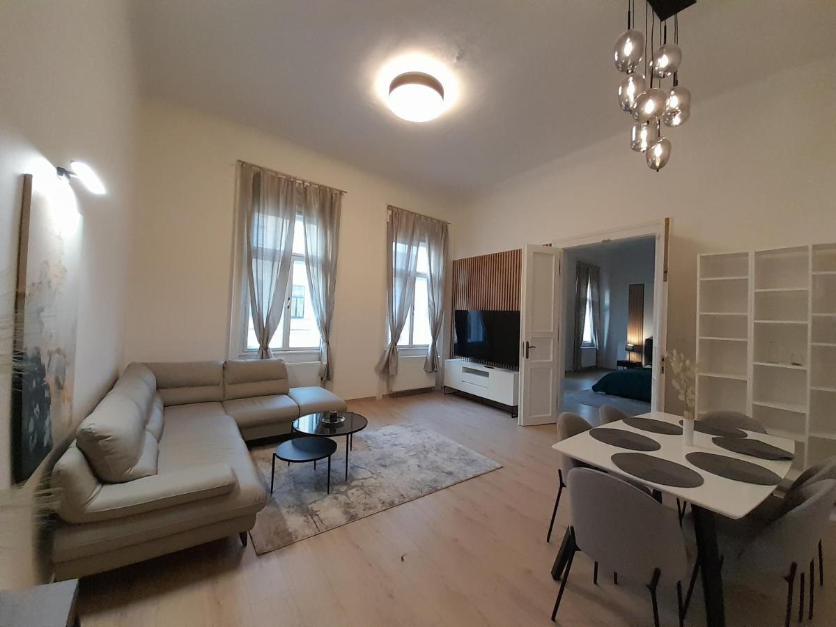 Entrez Apartment 3 - Historical Centre 科希策 外观 照片