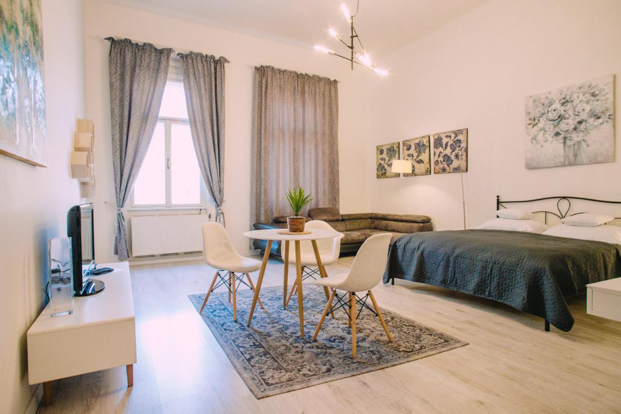 Entrez Apartment 3 - Historical Centre 科希策 外观 照片